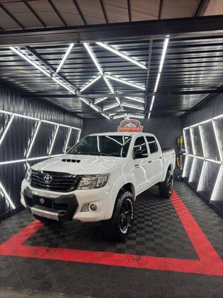 TOYOTA HILUX 3.0 SRV 4X4 CD 16V TURBO INTERCOOLER DIESEL 4P AUTOMÁTICO TOYOTA HILUX 3.0 SRV 4X4 CD 16V TURBO INTERCOOLER DIESEL 4P AUTOMÁTICO